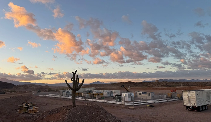 A fully integrated microgrid