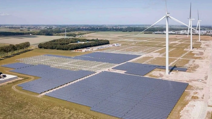 Vattenfall opens Energypark Haringvliet - a combination of wind, solar and batteries