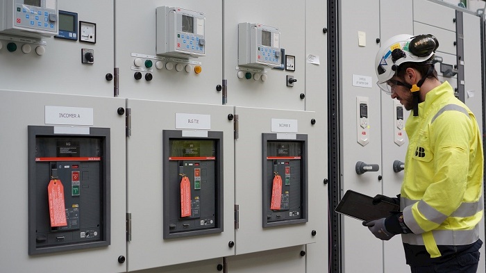 ABB introduces low-voltage digital switchgear condition monitoring