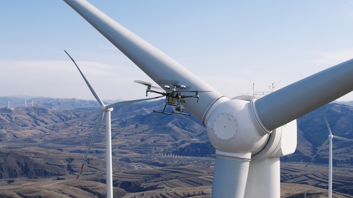 Siemens, Orsted partner on drone-based offshore turbine parts delivery